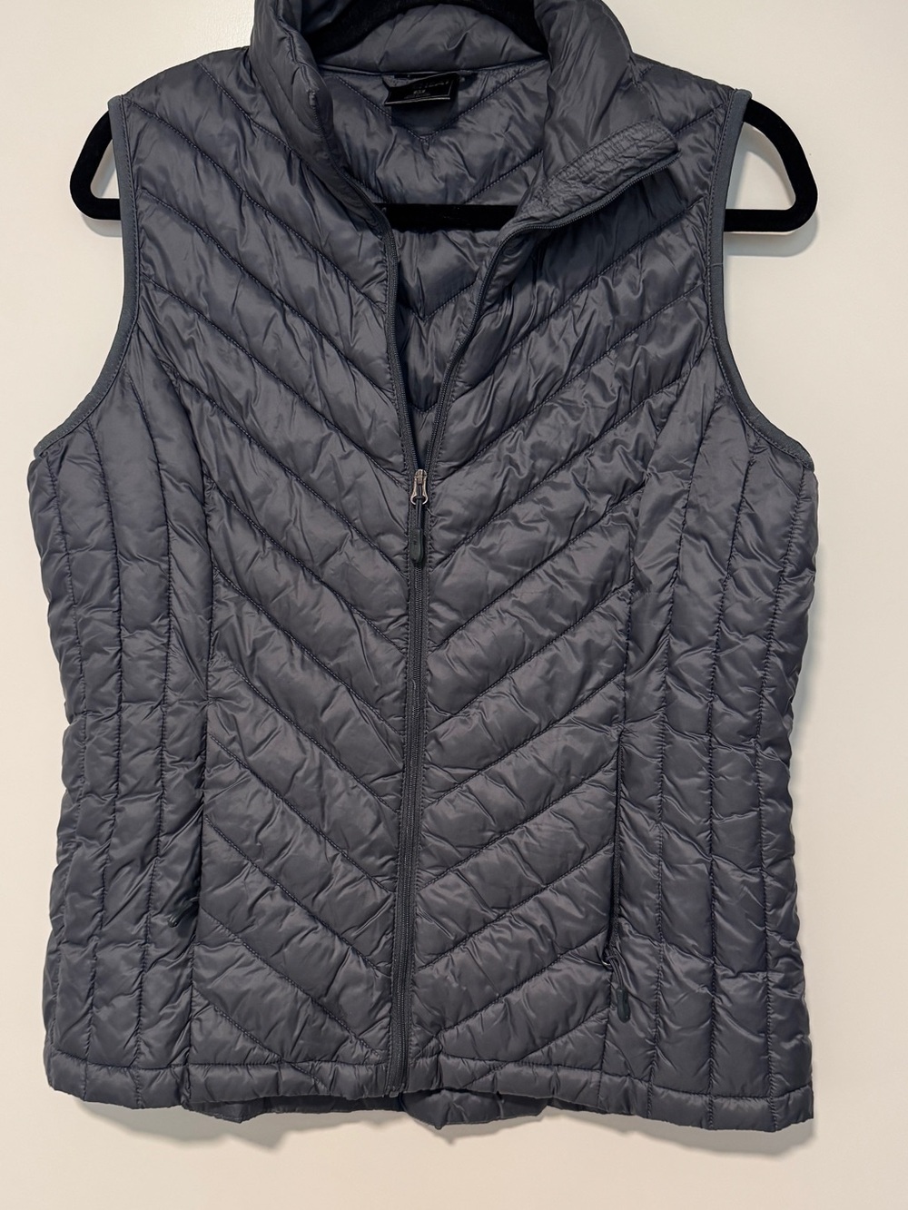 Quilted Puffer Vest in Slate Gray